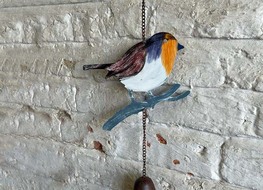 Robin hanging bell